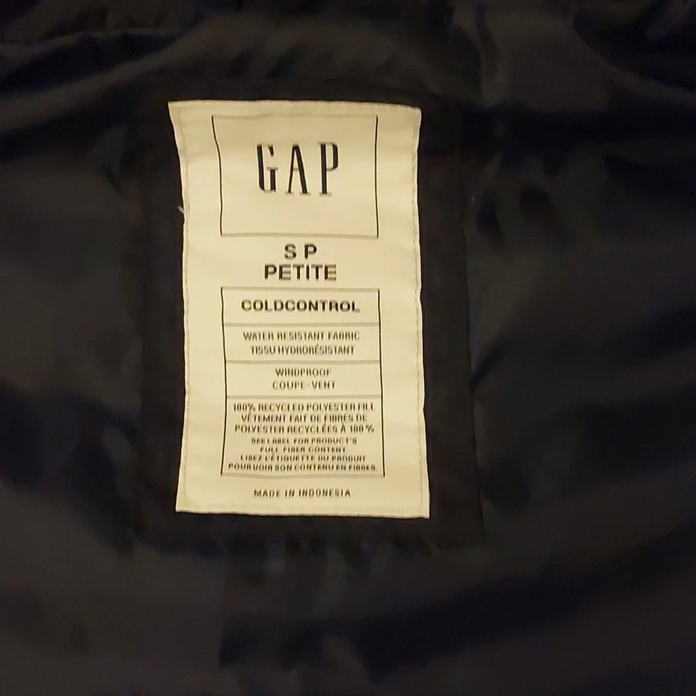 Vest - Picture 3 of 4